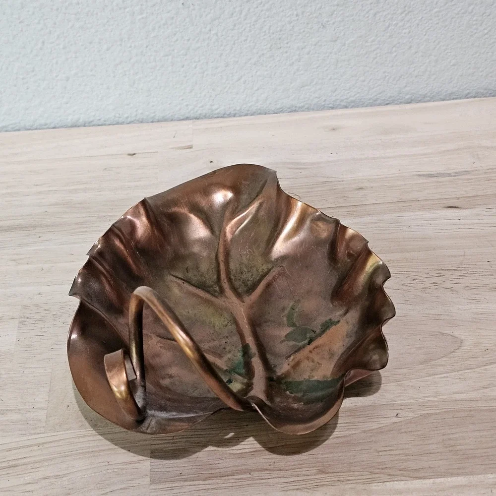 Vintage Gregorian Solid Copper Leaf Dish 6.5